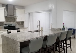 New Miami Townhouse On Lake For Families FU 3Bd/2Bth/5 Persons
