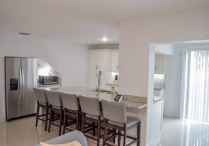 New Miami Townhouse On Lake For Families FU 3Bd/2Bth/5 Persons