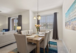 New, Modern, Close to Beaches!