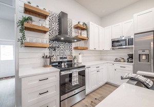 New Modern Farmhouse in the <3 of Ybor City!