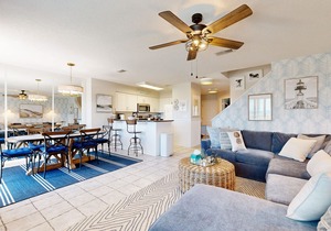 Newly Decorated, Oceanfront Townhouse with Patio, WiFi, W/D & Shared Pool