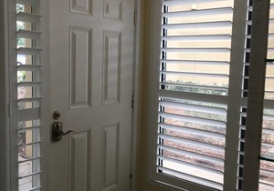 *Newly Remodeled Bathrooms* - 6 Pass. Golf Cart included - close to pool