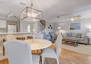 Newly Renovated Sailmaker Townhome in Summer Beach Resort less than 5 min walk to beach!