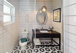 Newly Renovated 1-Bed Apt with Modern High-End Décor and Finishes. Sleeps 3