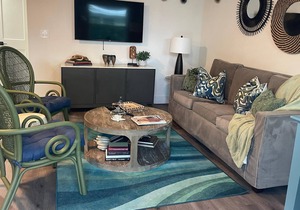 Newly Renovated 1-Bed Apt with Modern High-End Décor and Finishes. Sleeps 3