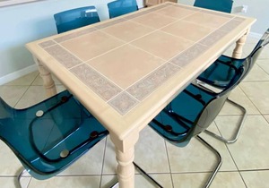 NEWLY RENOVATED!! 4 Bedroom Private home, South Facing pool