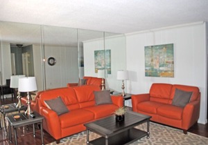 North Naples condo, comfortably furnished, in a great location