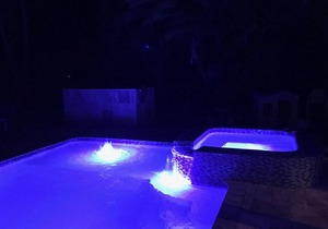 North Naples Spacious Home 3500 SqFt W/Hot Tub & Heated Pool, 8 Beds, Sleeps 12