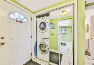 Oceanfront Condo with Shared Pool, Ocean View, High-Speed WiFi, and Central AC!