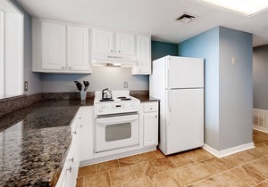 Oceanfront condo with large balcony, pool, central AC & views