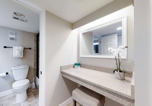 Oceanfront Condo w/Terrific Views, Private Balcony, AC, Shared Outdoor Pool