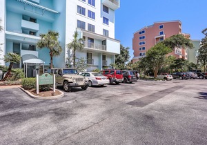 Oceanfront Condo w/Terrific Views, Private Balcony, AC, Shared Outdoor Pool