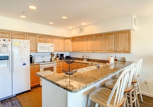 Oceanside Condominium 205- Stunning beach front Condo!