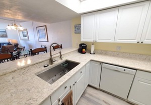 Oceanview 2BR + Pool & Tennis Access - Perfect for Families