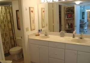 ON BEACH Condo on White Sands of Fort Myers Beach 28 Day Minimum Rental