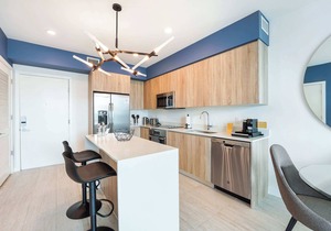 One Bedroom Condo King Bed With City Views