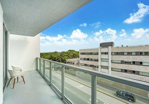 One Bedroom Condo King Bed With City Views