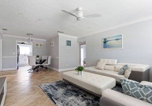 PALM BEACH GARDENS HOME