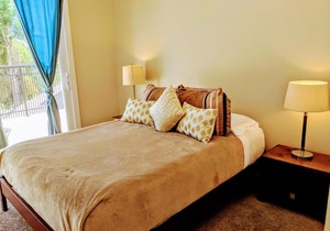Palm River Estate - Five Bedroom Home