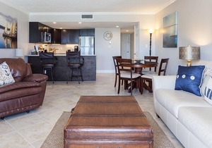 Paradise Found in this Stylish, high end condo. Stunning Views! (519)
