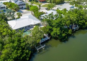 Paradise Pointe