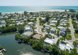 Paradise Pointe