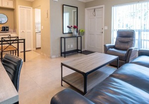 Paradise Shores #3 | 1 block to beach | 1 gig WiFi