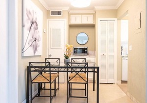 Paradise Shores #3 | 1 block to beach | 1 gig WiFi