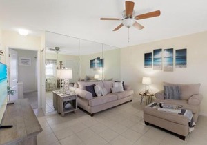 Peaceful condo with pool and brief walk to beach