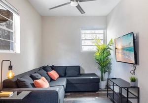 Peaceful Suite Close To The City & Beach/Flat 5