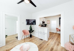 Peacful and cozy apartment close to downtown