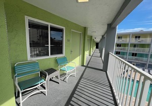 Pelican Pointe 311:Walk to Beach~Pool~Free Parking