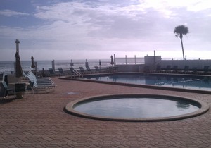 PERFECT 1BR, 2 BATH CONDO ON THE BEACH - STEPS AWAY FROM THE ATLANTIC OCEAN!