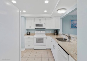 Perfect GULF Getaway - Reef Club 303
