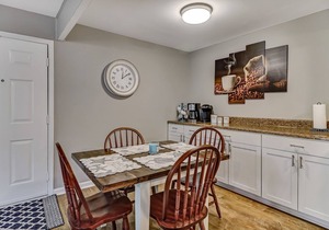 Pet Friendly | Updated Forest Ridge Villa | Short Walk to the Beach | Community Pool & Tennis