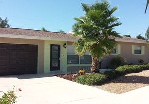 Pet Friendly.Walk to Pass-a-Grille Beach from Vina Del Mar private pool home