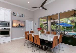Plantation Acres 7BR Mansion with Gorgeous Pool