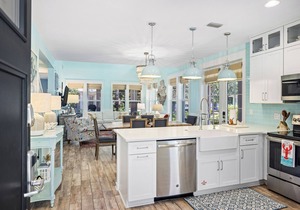 PREMIER LUXURY~FREE Golf & Activities ~Golf Cart~Hot tub, Pool, Gym