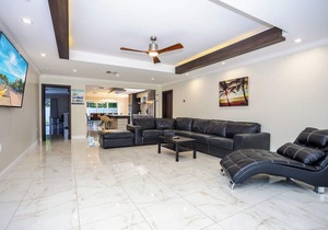 Premium Luxury 4BR/4BA Villa Heated Pool near Hollywood Beach