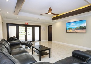Premium Luxury 4BR/4BA Villa Heated Pool near Hollywood Beach