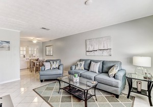 PRIME LOCATION! Updated Townhome Close To Amelia Island Gems!