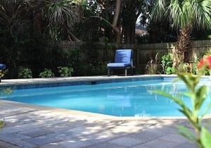 Private Luxury Pool, Morning Coffee On The Front Porch, Easy Walk To The Beach