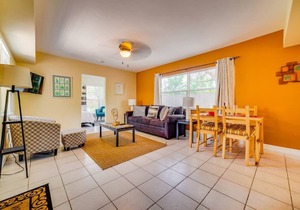 Private Patio & Gas Grill, Windows on All 4 Sides