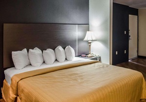 Quality Inn At Eglin AFB