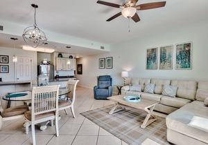 Relax and Enjoy Gulf Views & Excellent Pools, 3rd floor, Garage Parking
