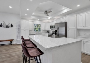 REMODELED 5BR HOLLYWOOD HOUSE W/PRIVATE HEATED POOL & GAME ROOM, NEAR BEACH