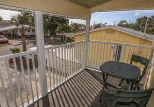 Remodeled, cozy beach home only steps to beach, town