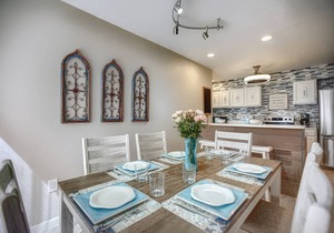 Renovated 2-Bedroom Condo | Walk to Beach | Heated Pool | Bay Views | Daily Free Activities