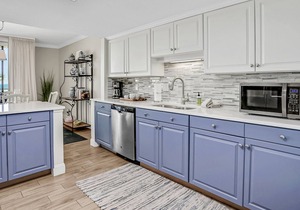 Renovated 3rd-floor oceanfront condo with balcony & pool
