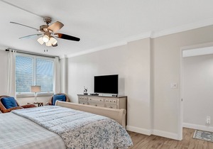 Renovated 3rd-floor oceanfront condo with balcony & pool